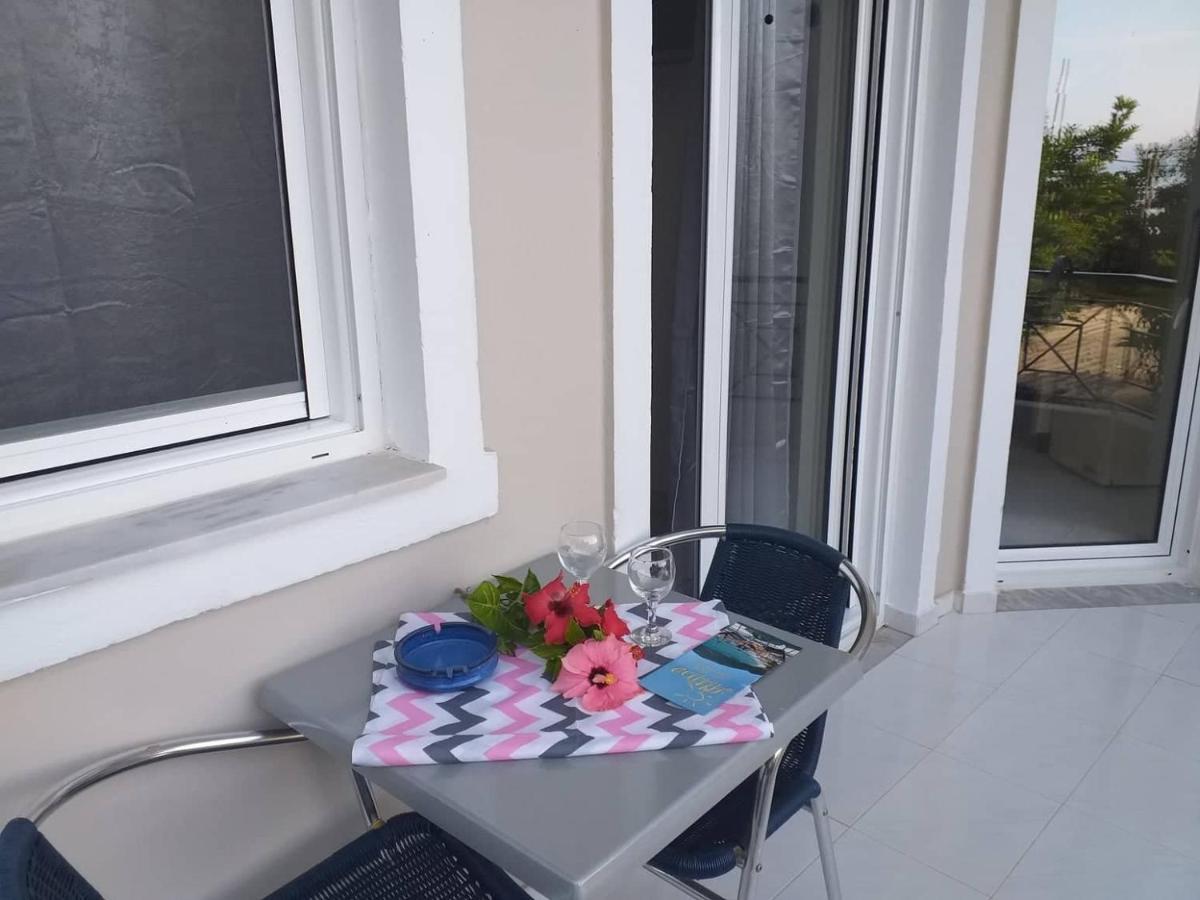 Altina Sea View Apartments 瓦西利基 外观 照片