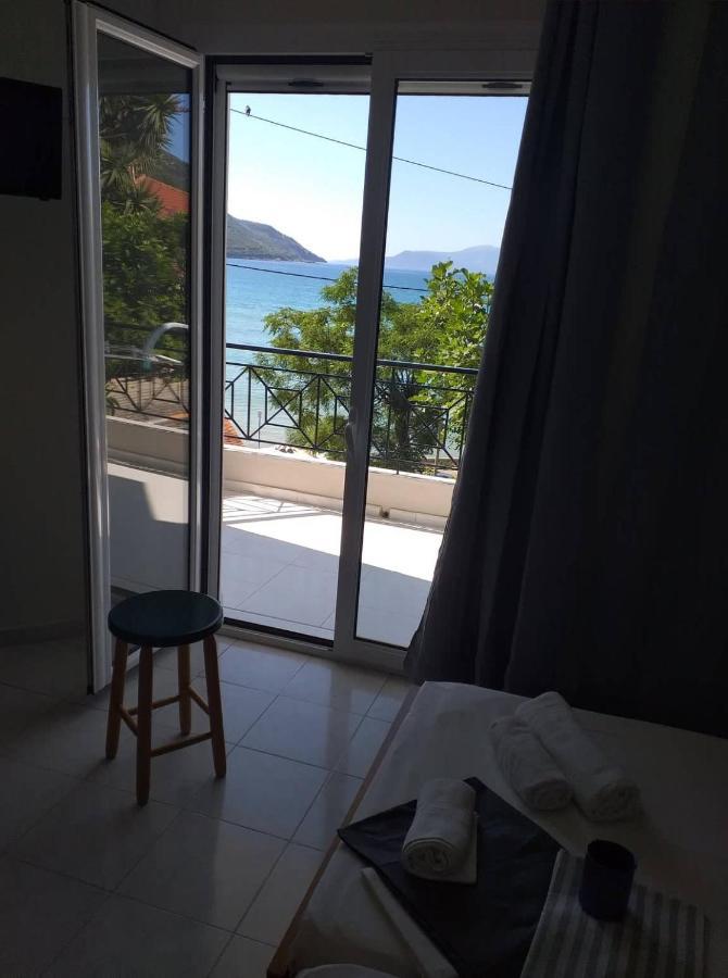 Altina Sea View Apartments 瓦西利基 外观 照片